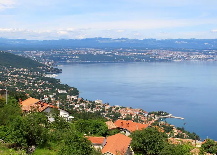 House With A Swimming Pool Lovran, Opatija - 24076 펜션 *